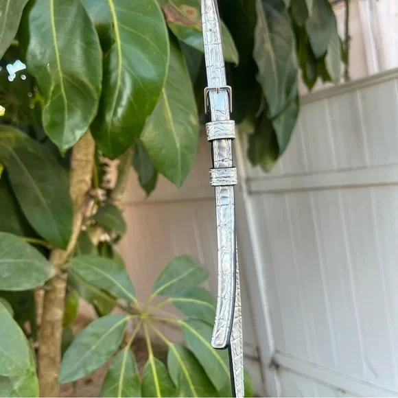 Marc Jacobs Croc Embossed Mini Crossbody Bag In Silver. - Picture 5 of 12